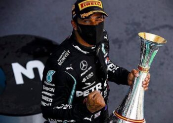 APLASTANTE VICTORIA DE HAMILTON