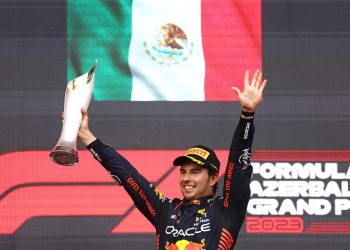 «CHECO» PEREZ GANO EN AZERBAIYAN