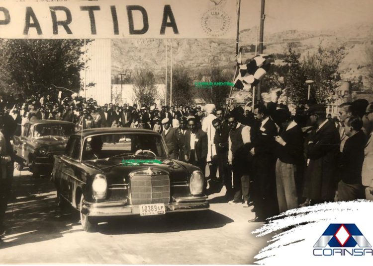 RETRATO CON HISTORIA