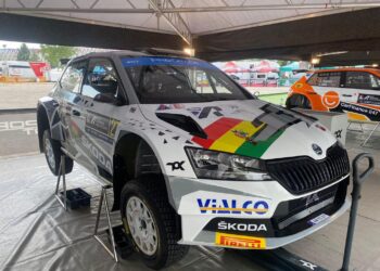BRUNO BULACIA WILKINSON ESTA CON CASCO Y MOMO “RALLY ACROPOLIS VERSION 66”